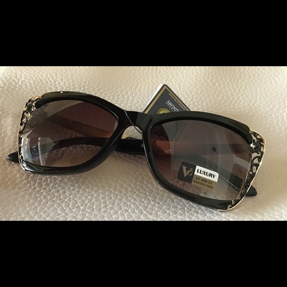 New Sunglasses UV 400 CE protection